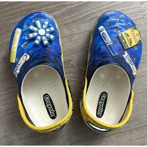 Crocs Big Kids Size J 2 Blue Crayola Theme w/ Jibbitz Charms Crayon Art Slides